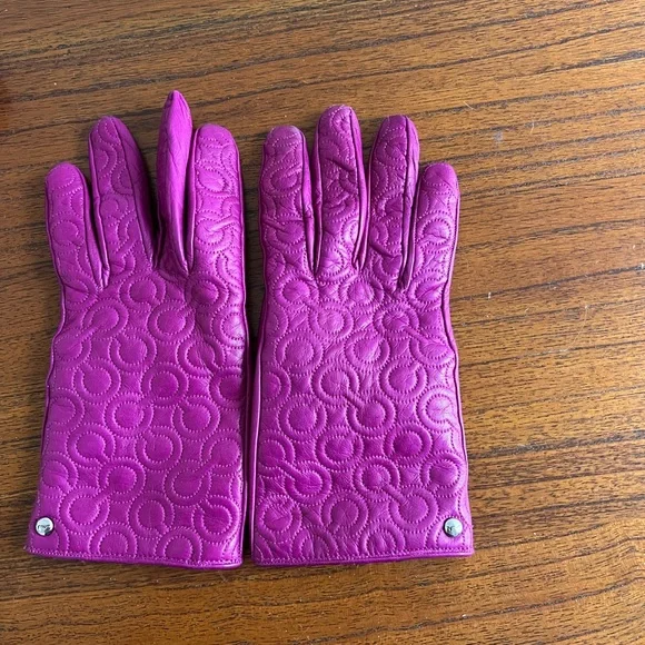 Coach Magenta Leather Gloves Size 7 - Picture 1 of 4
